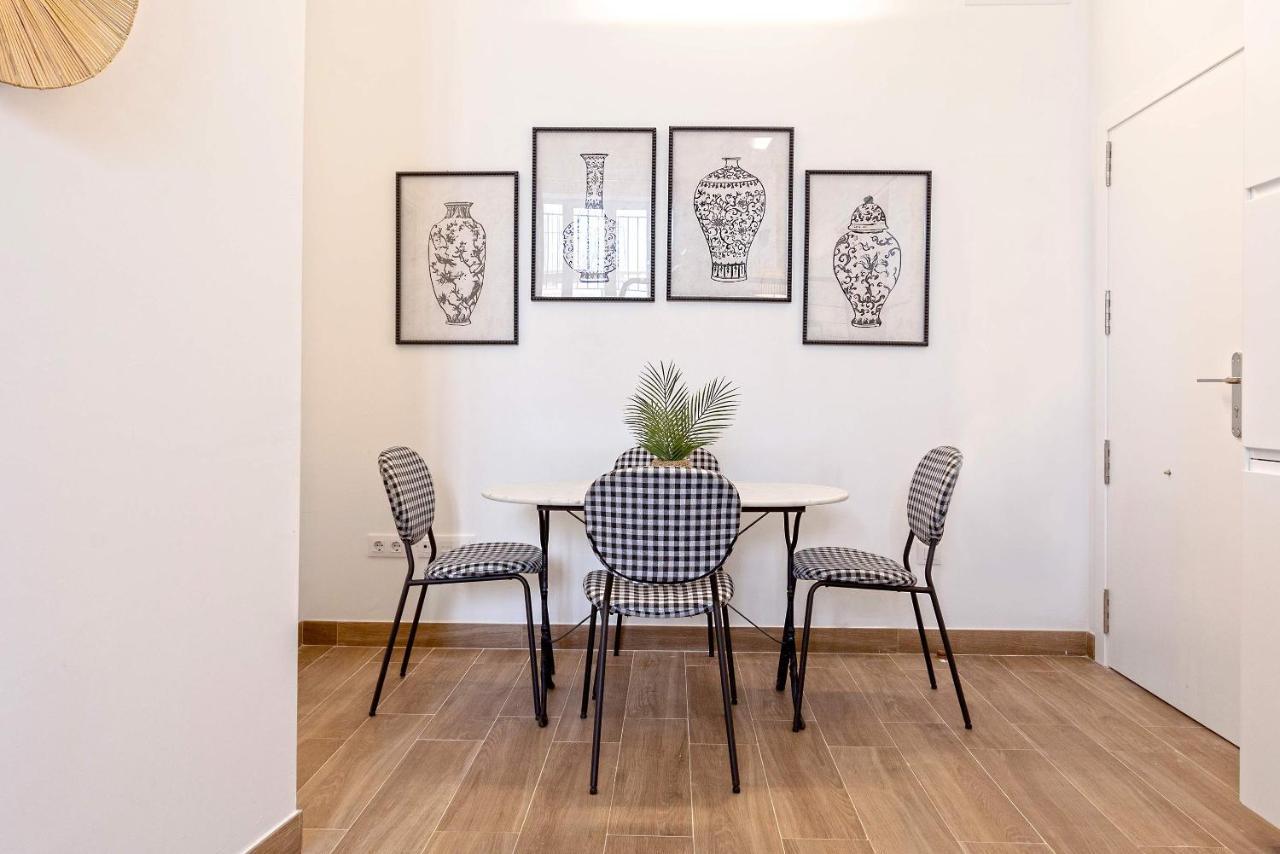 Genteel Home Pajaritos 17 Sevilla Exterior foto